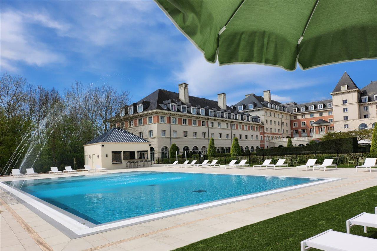 Dream Castle Hotel Marne La Vallee Маньї-ле-Онгр Екстер'єр фото
